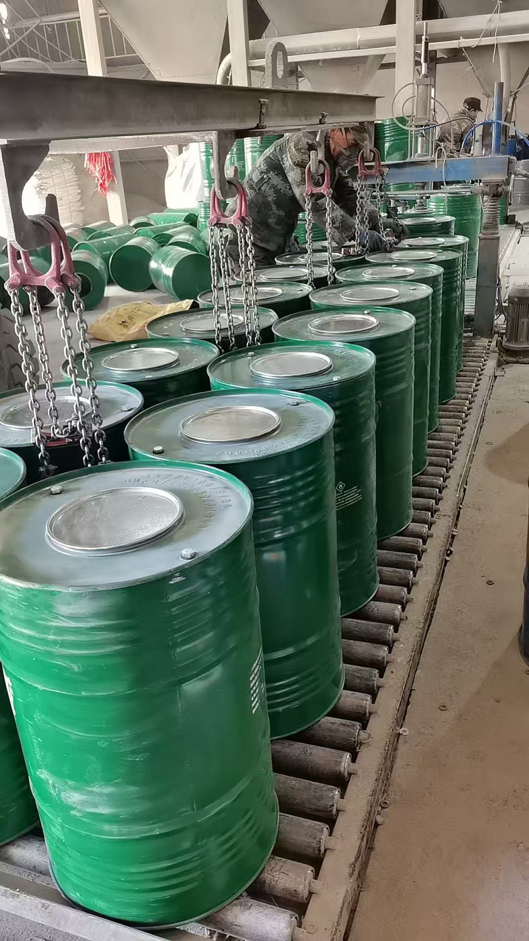 Sealed steel drum packaging